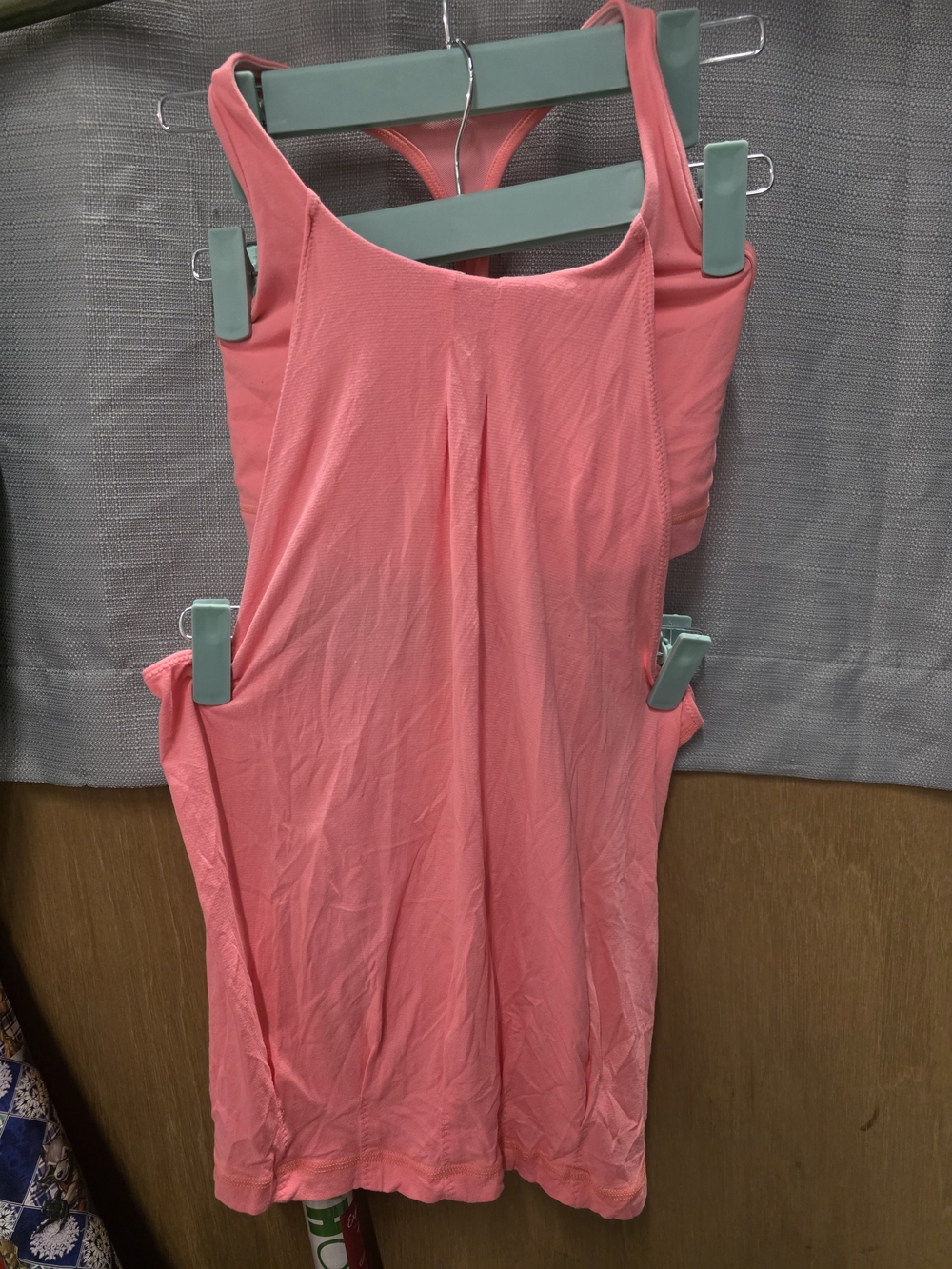 lululemon athletica Coral Pink Sleeveless Tank Top Woth Built In Bra